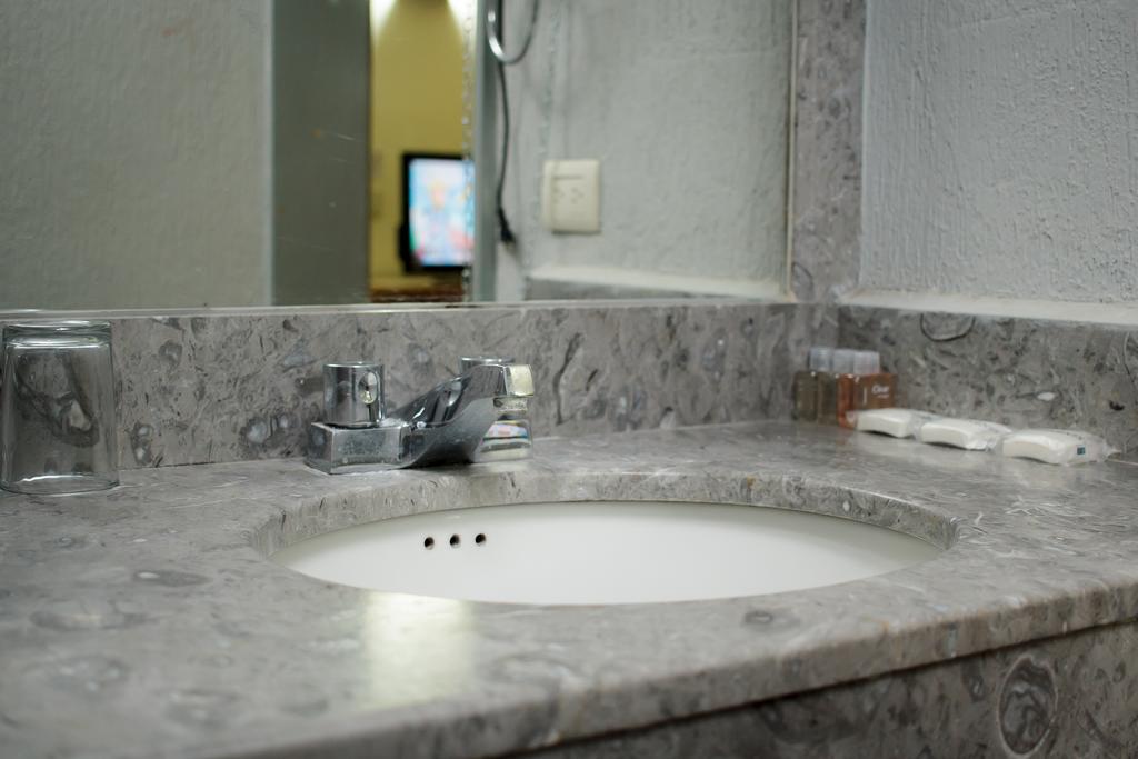 Hotel Guidi Linares Zewnętrze zdjęcie