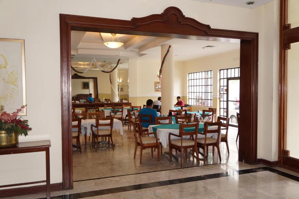 Hotel Guidi Linares Zewnętrze zdjęcie